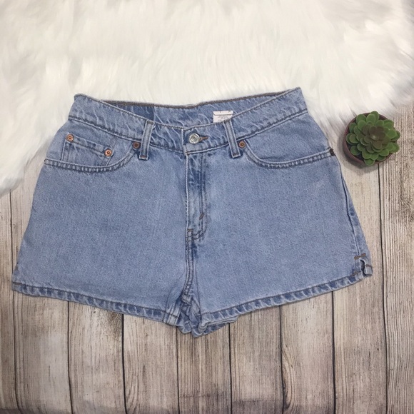 Levi's | Vintage High Waisted Light Wash Shorts - Picture 3 of 8